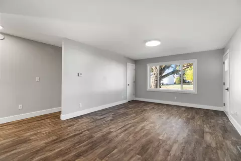 Living - 409 E 26th St, Sterling, IL 61081 photo 4 of 6