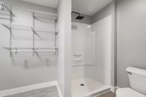 Bath - 409 E 26th St, Sterling, IL 61081 photo 4 of 5