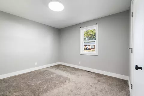 Bedroom - 409 E 26th St, Sterling, IL 61081 photo 4 of 5