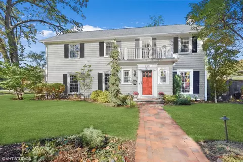 306 E Center Ave, Lake Bluff, IL 60044