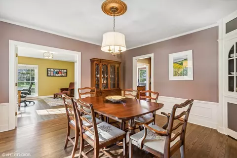 Dining - 306 E Center Ave, Lake Bluff, IL 60044 photo 3 of 3