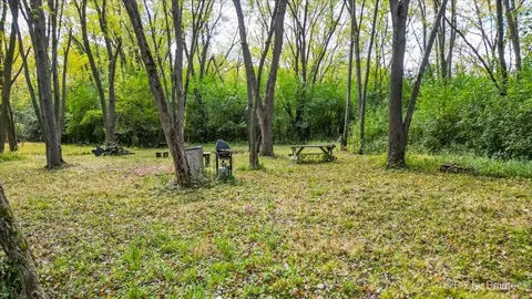 26583 W Lake Rd, Antioch, IL 60002