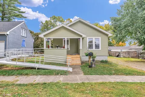 1115 W Hill St, Urbana, IL 61801