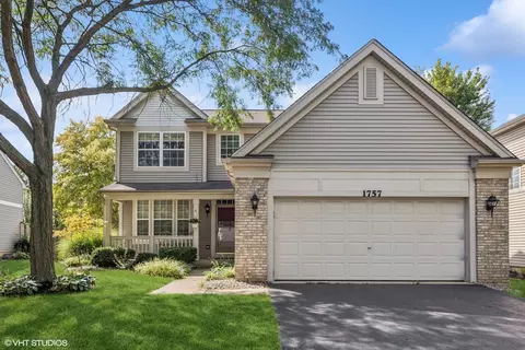 1757 Melbourne Ln, Aurora, IL 60503
