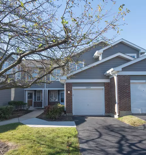 1204 S Parkside Dr, Palatine, IL 60067