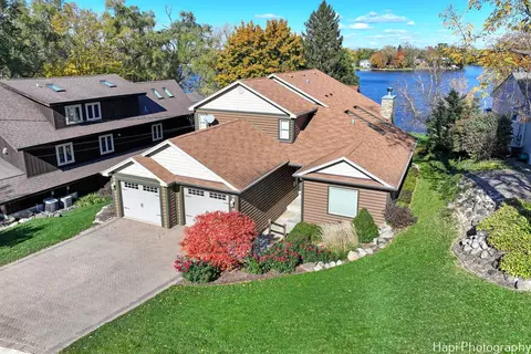202 Janet Dr, Island Lake, IL 60042