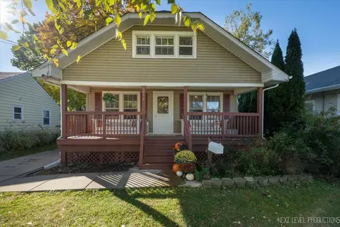 1012 Prairie St, Aurora, IL 60506
