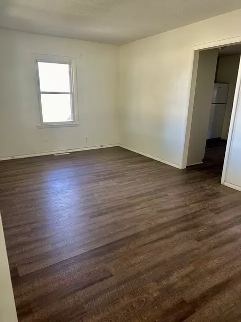 Living - 816 S 9th St, Mattoon, IL 61938 photo 1 of 3
