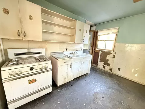 236 Arcadia Dr, Rantoul, IL 61866 photo 8