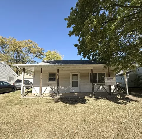 236 Arcadia Dr, Rantoul, IL 61866 photo 2