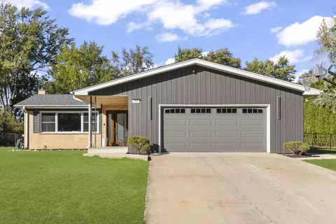 100 W Monterey Ave, Schaumburg, IL 60193