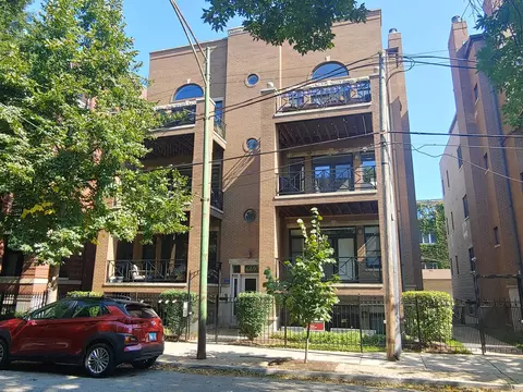 669 N Peoria St #GS, Chicago, IL 60642