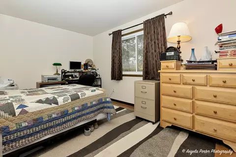 Bedroom - 601 Devonshire Ct #B, Mchenry, IL 60050 photo 3 of 4