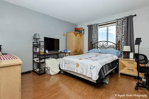 Bedroom - 601 Devonshire Ct #B, Mchenry, IL 60050 photo 1 of 4