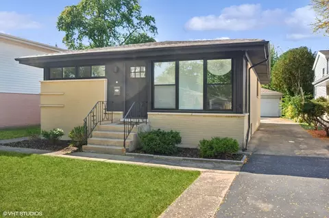 1112 S Chestnut Ave, Arlington Heights, IL 60005