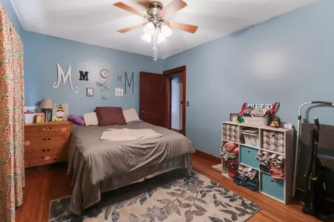 Bedroom - 625 Warren St, Chenoa, IL 61726 photo 2 of 9