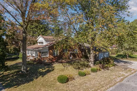Exterior - 625 Warren St, Chenoa, IL 61726 photo 13 of 15