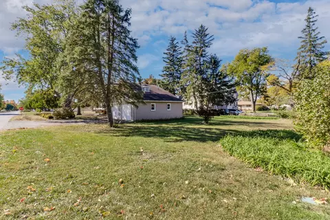 Exterior - 625 Warren St, Chenoa, IL 61726 photo 6 of 15