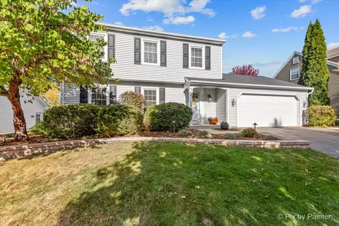 1708 Larson Ave, Saint Charles, IL 60174