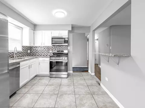Kitchen - 7721 Sholer Ave, Bridgeview, IL 60455 photo 1 of 3