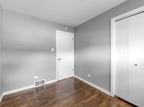 Bedroom - 7721 Sholer Ave, Bridgeview, IL 60455 photo 6 of 6