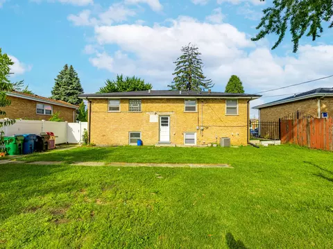 Exterior - 7721 Sholer Ave, Bridgeview, IL 60455 photo 3 of 3