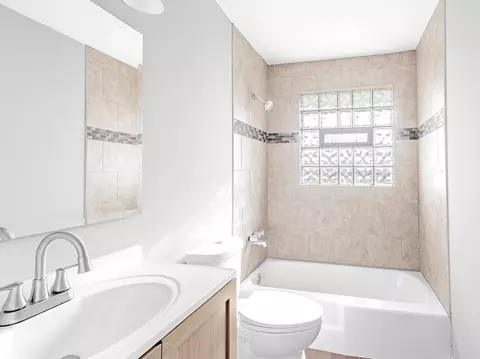 Bath - 7721 Sholer Ave, Bridgeview, IL 60455 photo 1 of 1
