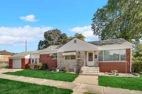Exterior - 2936 Ridge Rd, Lansing, IL 60438 photo 2 of 7