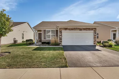 530 Pleasant Dr, Shorewood, IL 60404