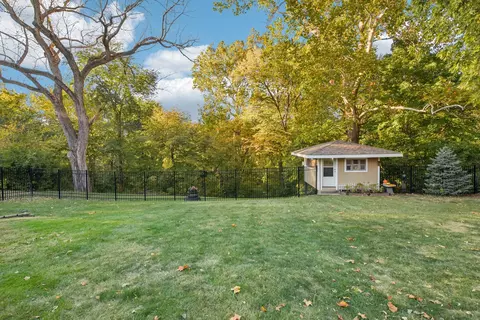 Exterior - 404 Briar Ln, Morris, IL 60450 photo 7 of 11