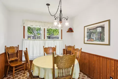Dining - 404 Briar Ln, Morris, IL 60450 photo 1 of 3