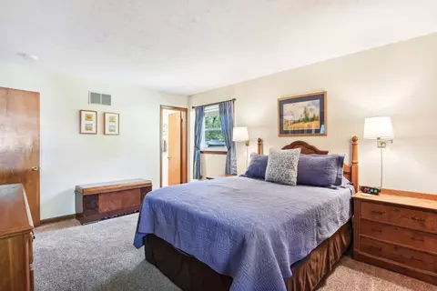 Bedroom - 404 Briar Ln, Morris, IL 60450 photo 3 of 5