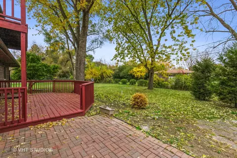 Exterior - 3740 Keith Ave, Gurnee, IL 60031 photo 2 of 4