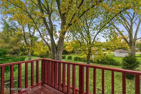 Exterior - 3740 Keith Ave, Gurnee, IL 60031 photo 1 of 4
