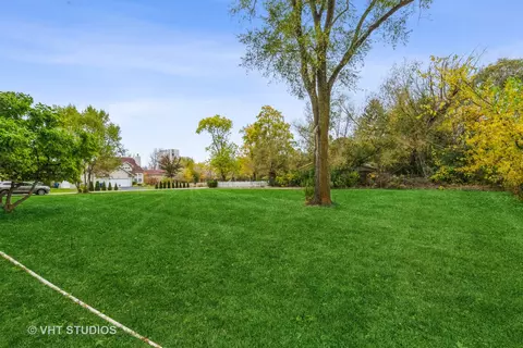 Exterior - 3740 Keith Ave, Gurnee, IL 60031 photo 4 of 4