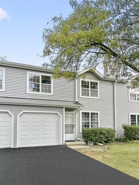 2045 Countryside Ln, Round Lake Beach, IL 60073