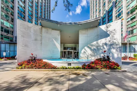 3600 N Lake Shore Dr #317, Chicago, IL 60613