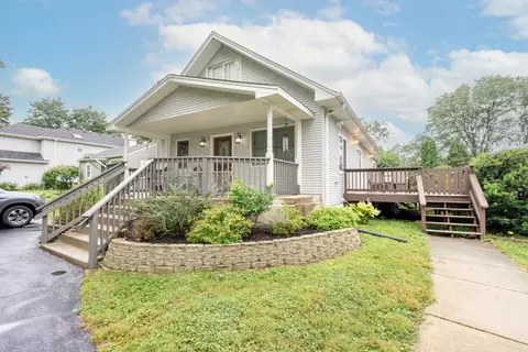 1011 Southport Ave, Lisle, IL 60532