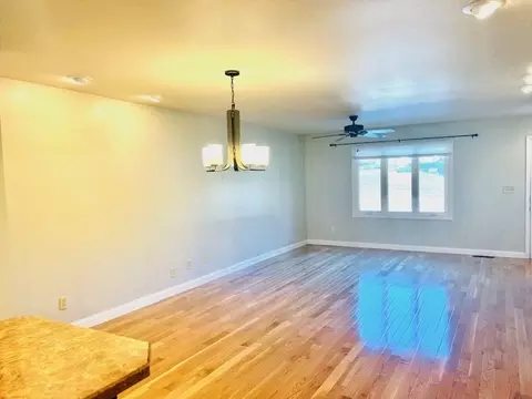 323 S Towanda Ave #4, Normal, IL 61761 photo 4
