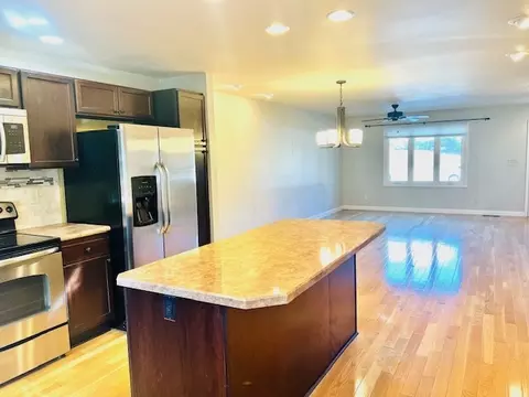 323 S Towanda Ave #4, Normal, IL 61761 photo 9