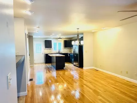 323 S Towanda Ave #4, Normal, IL 61761 photo 5