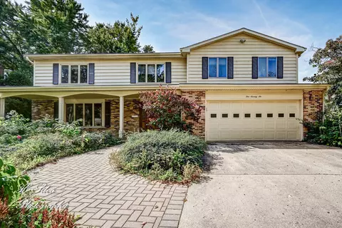 176 Oakmont Dr, Elgin, IL 60123
