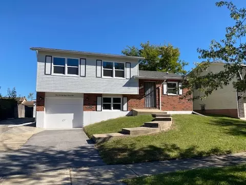 17831 Country Club Ln, Country Club Hills, IL 60478