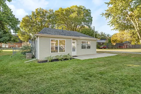 206 12 E Wapella St, Minooka, IL 60447 photo 2