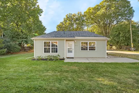 206 12 E Wapella St, Minooka, IL 60447