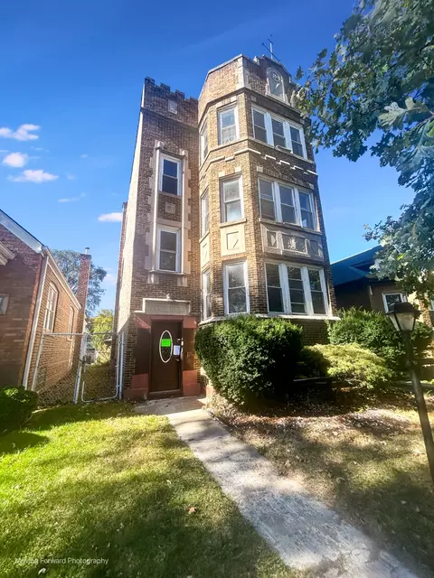 8422 S Yates Blvd, Chicago, IL 60617