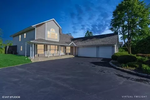 38030 N Golf Ln, Wadsworth, IL 60083