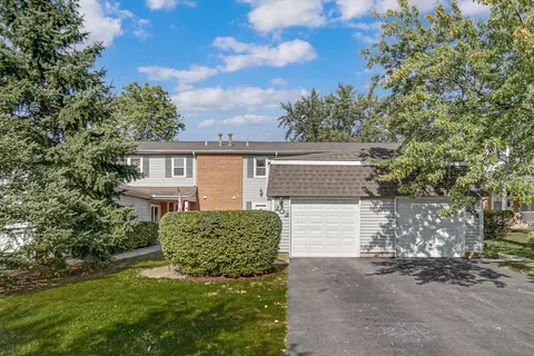 202 Monroe Rd, Bolingbrook, IL 60440