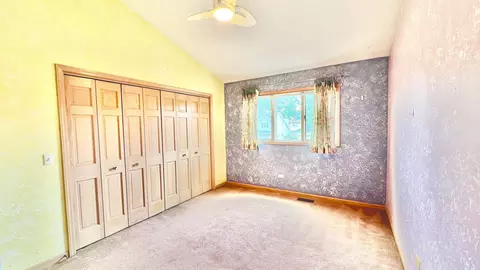Bedroom - 1750 Ashford Cir, Wheeling, IL 60090 photo 6 of 8