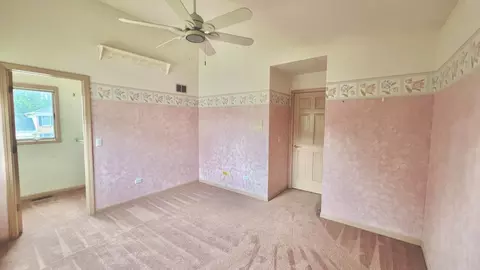 Bedroom - 1750 Ashford Cir, Wheeling, IL 60090 photo 5 of 8